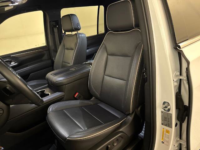 Used 2024 Chevrolet Suburban Premier image 18