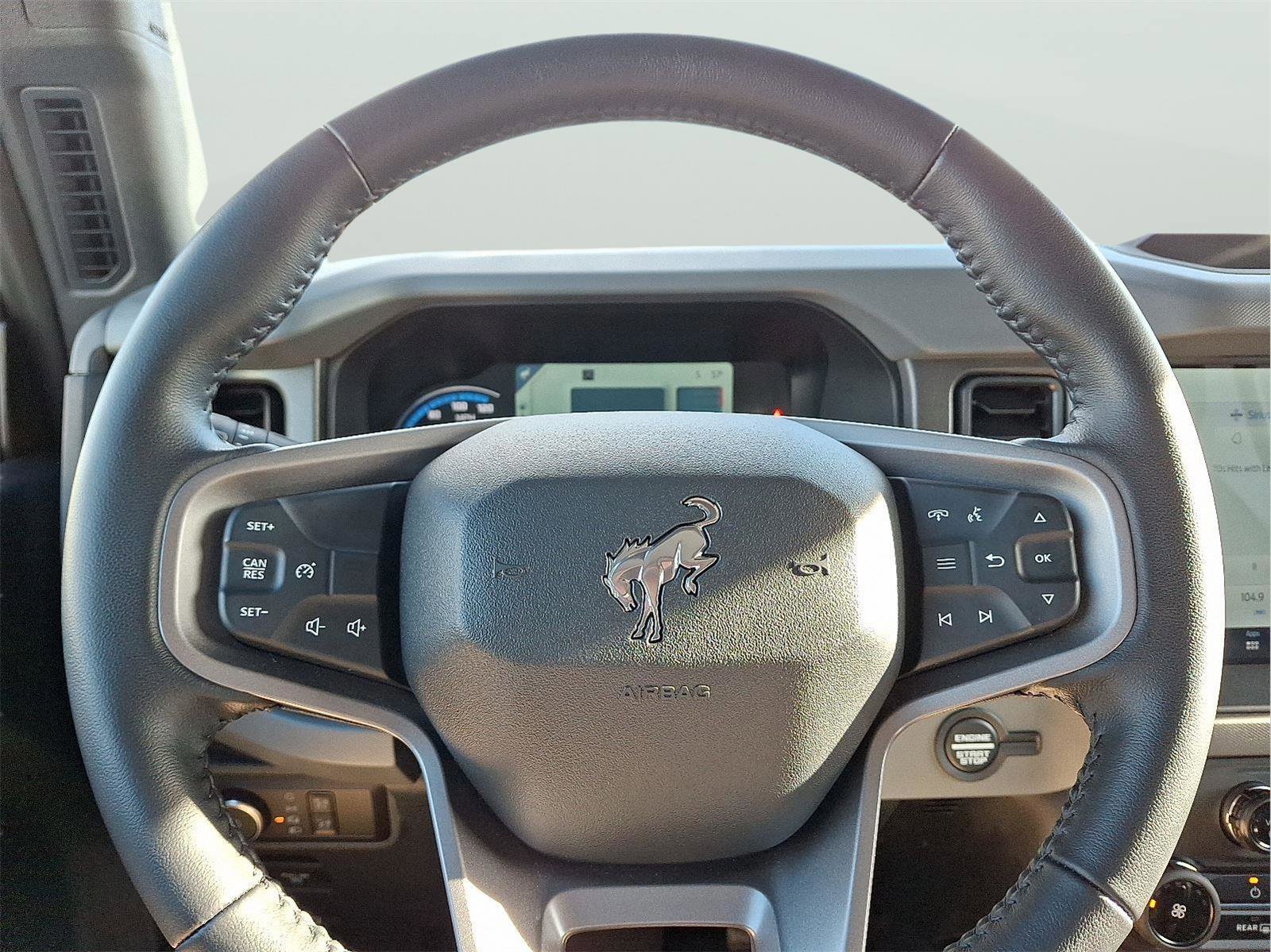 Certified 2024 Ford Bronco Black Diamond image 18