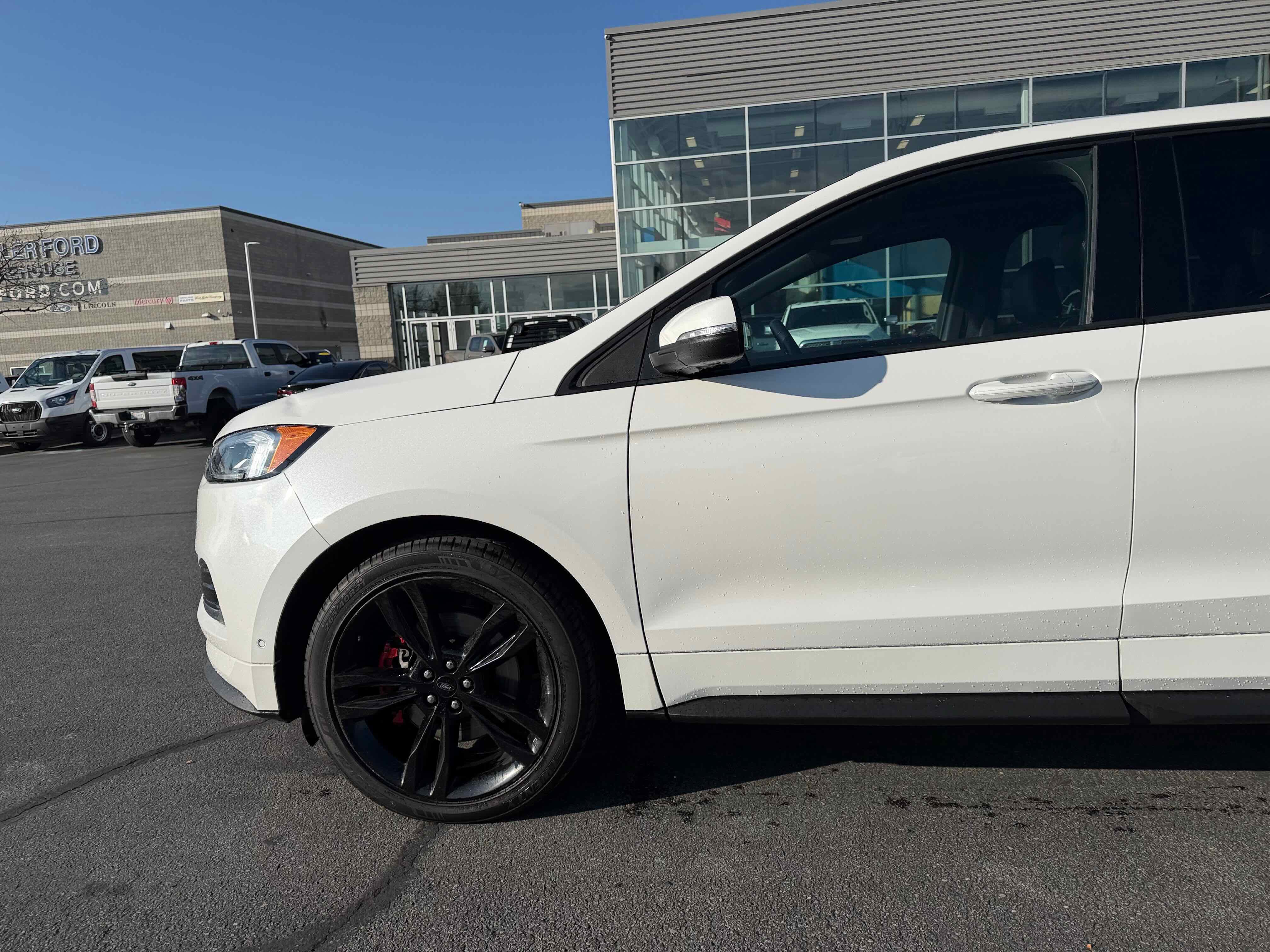 Certified 2024 Ford Edge ST w/ Equipment Group 401A image 2