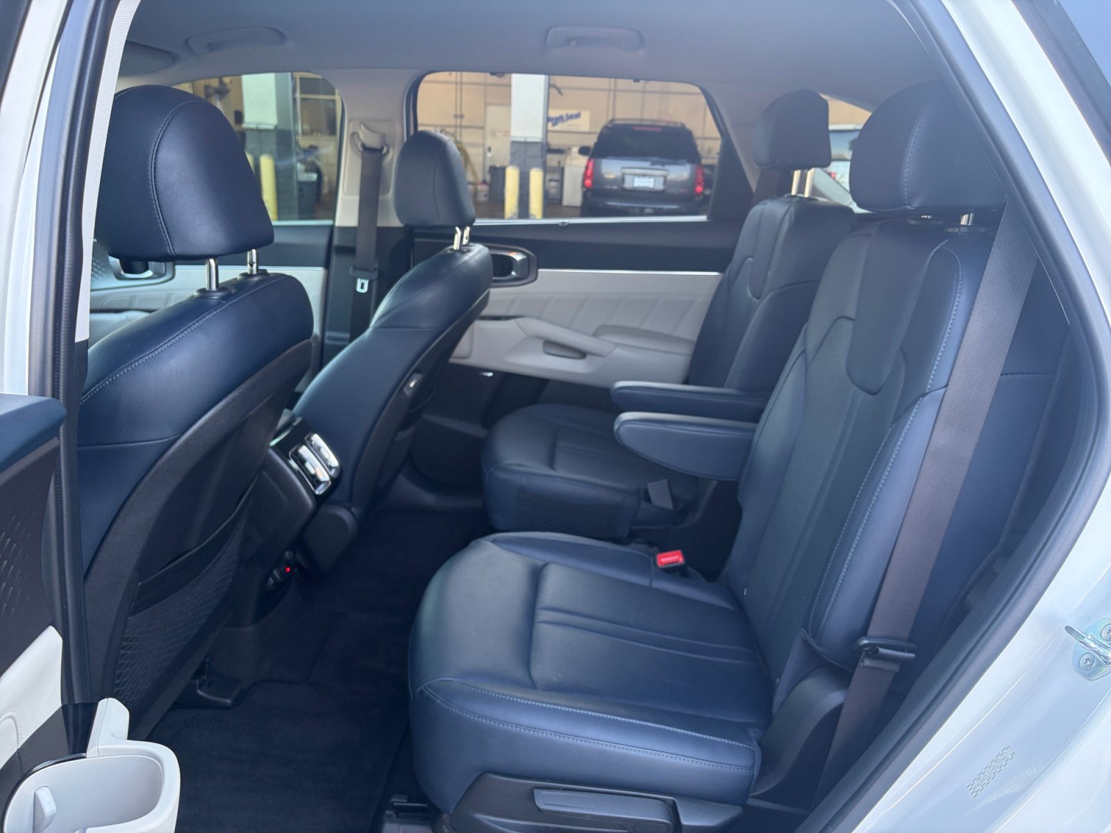 Used 2024 Kia Sorento SX Prestige AWD/4WD image 16