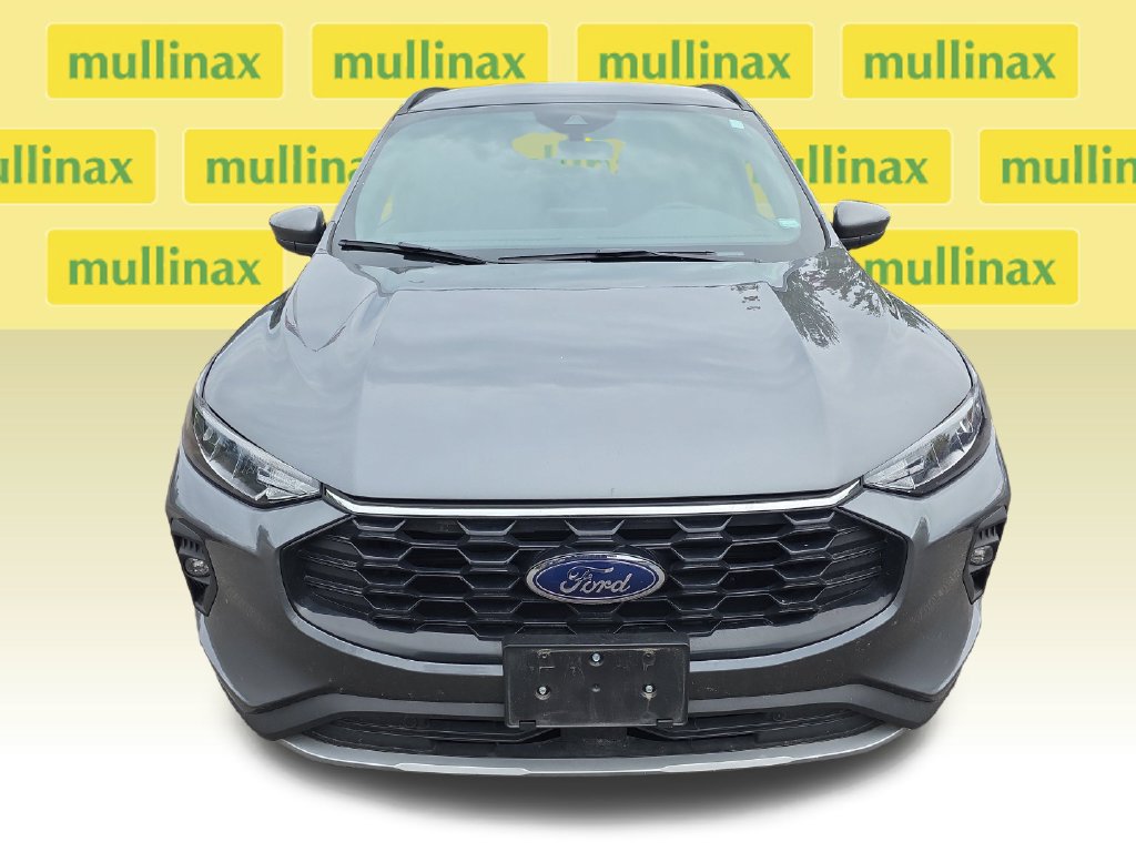 Certified 2025 Ford Escape ST-Line Select AWD/4WD image 16