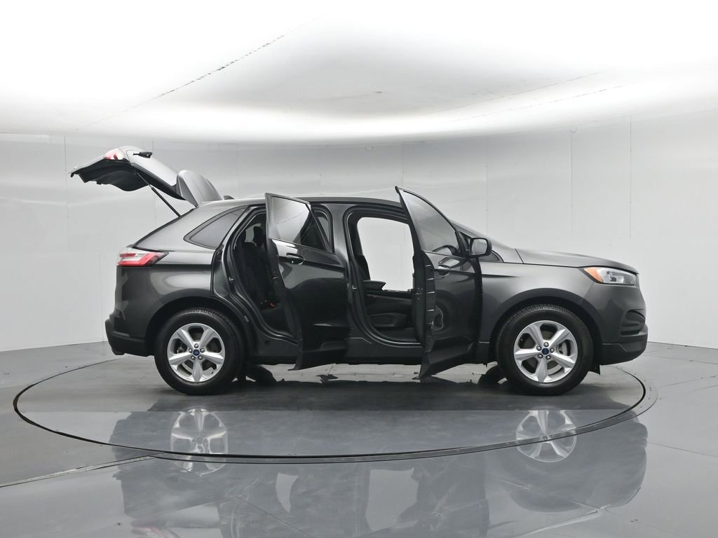 Certified 2019 Ford Edge SE FWD image 5