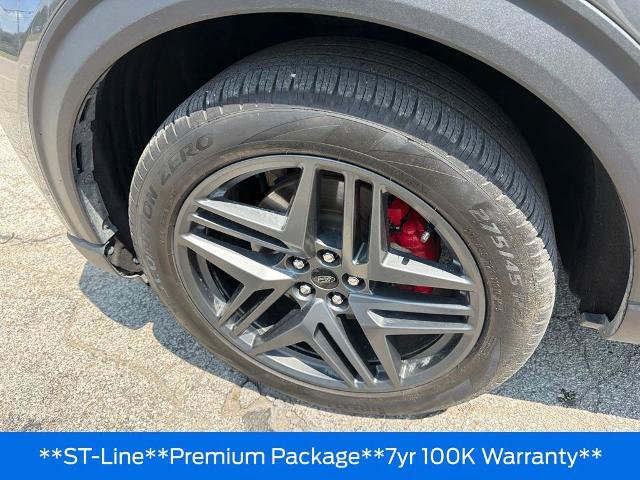 Certified 2025 Ford Explorer ST-Line w/ Premium Package AWD/4WD image 36