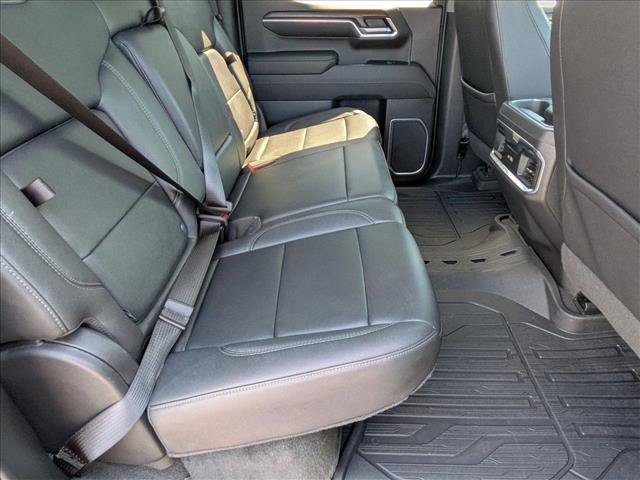 Used 2023 GMC Sierra 1500 SLT w/ SLT Premium Package AWD/4WD image 19