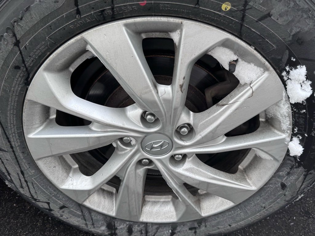 Used 2021 Hyundai Tucson Value w/ Cargo Package image 18