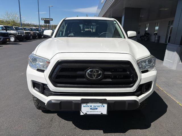 Used 2021 Toyota Tacoma SR AWD/4WD image 2