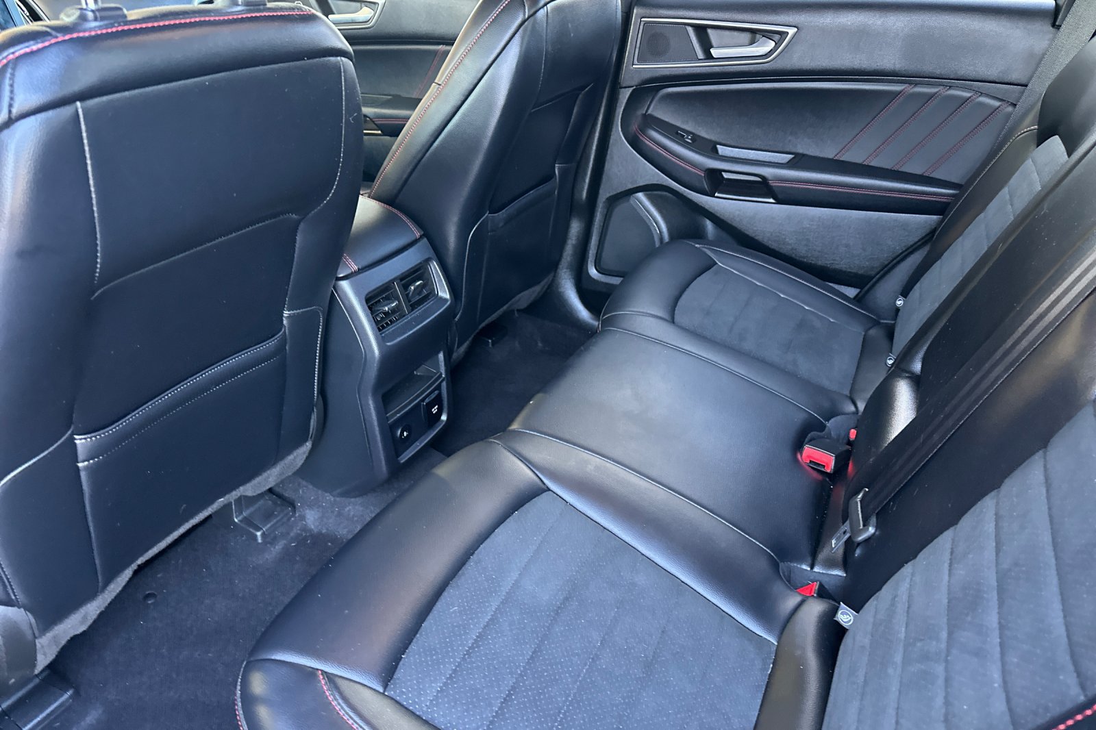 Certified 2023 Ford Edge ST-Line AWD/4WD image 11