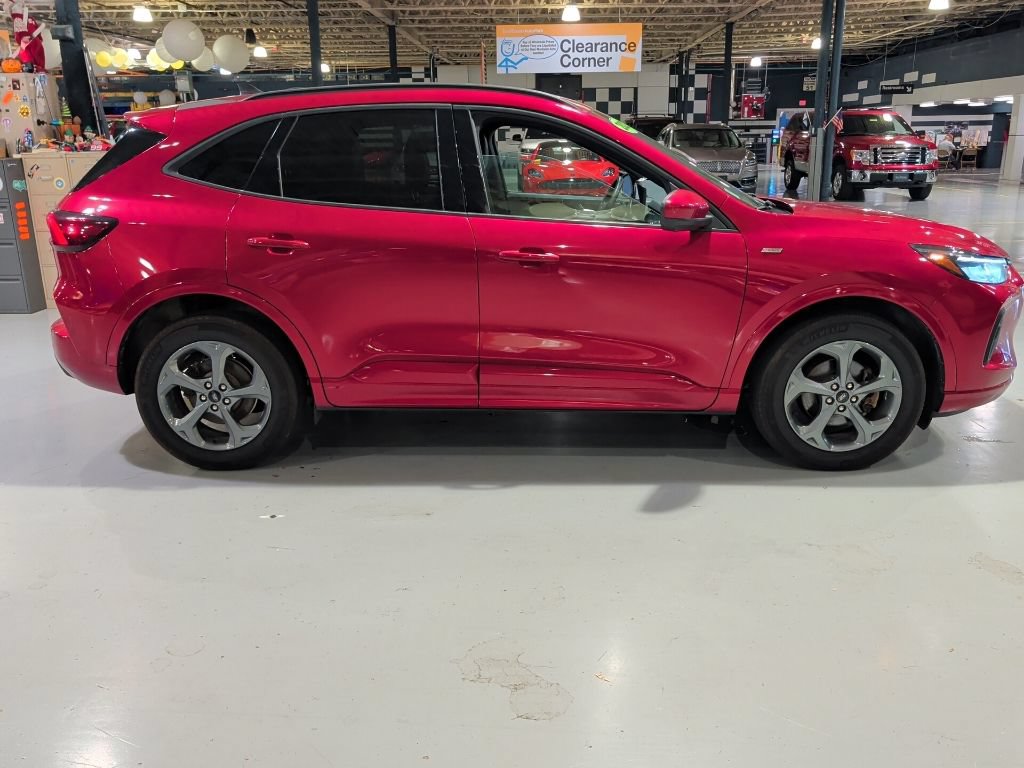 Certified 2023 Ford Escape ST-Line Select w/ Tech Pack #2 AWD/4WD image 11