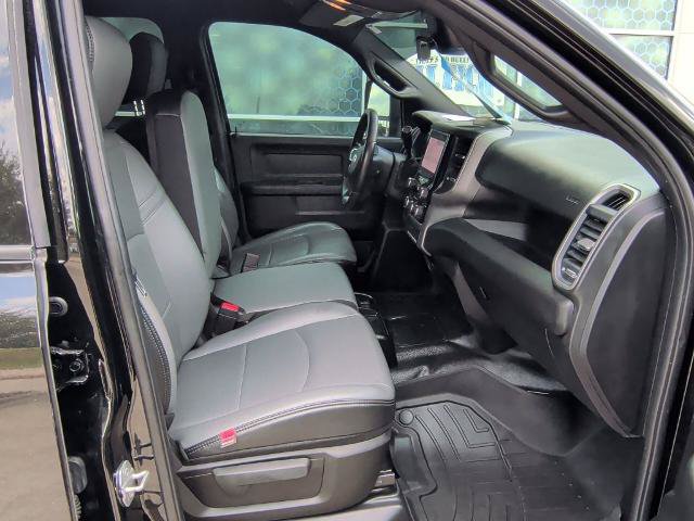 Used 2025 RAM 3500 Tradesman w/ Chrome Appearance Group AWD/4WD image 15