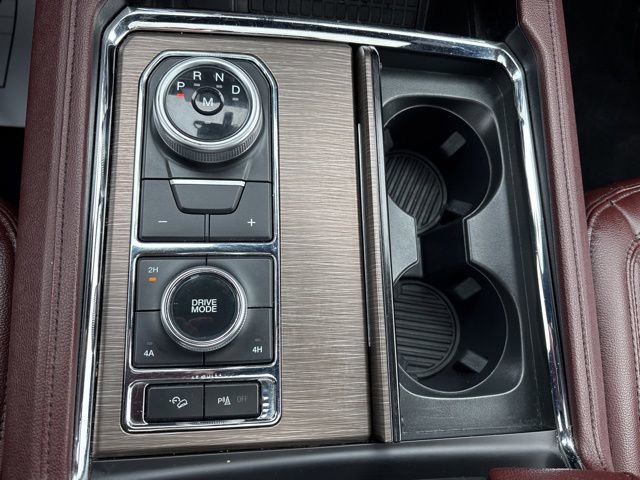 Certified 2024 Ford Expedition Limited image 32