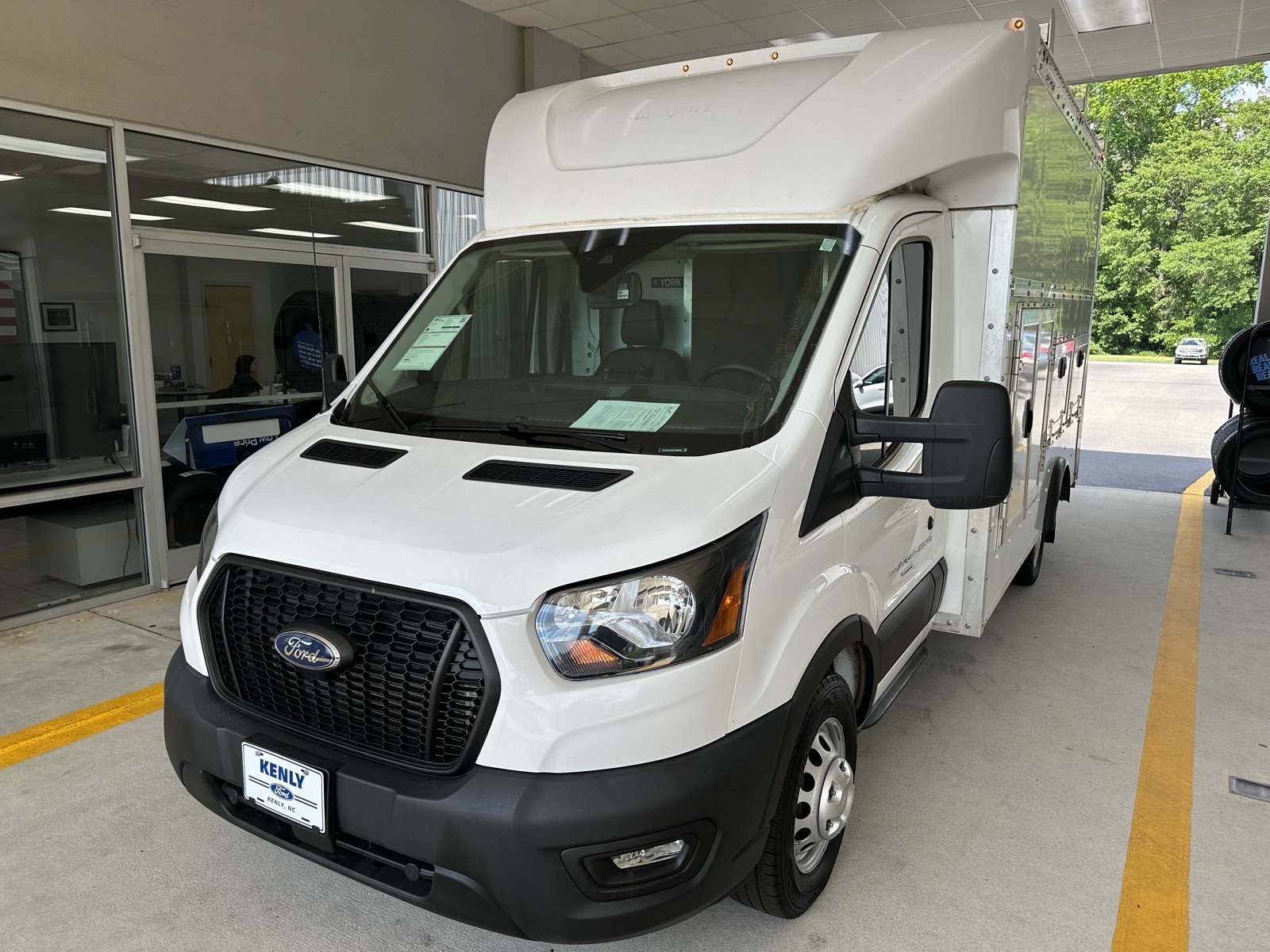 Certified 2023 Ford Transit 350 Low Roof DRW RWD image 1