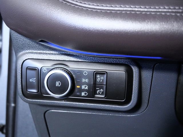 Certified 2025 Ford Explorer Platinum w/ LUX Leather Package image 25