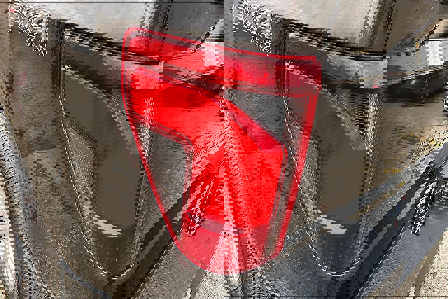 Certified 2024 Ford F150 XLT w/ Equipment Group 303A High image 27