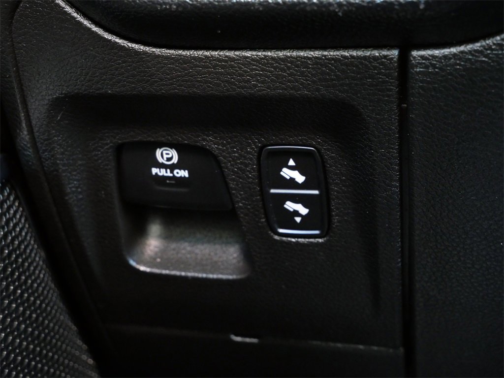 Used 2020 RAM 1500 Laramie image 25