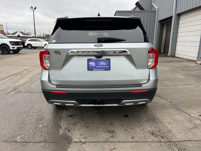 Certified 2022 Ford Explorer XLT w/ Equipment Group 202A image 4