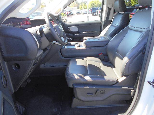 Certified 2025 Ford Expedition Max Active RWD image 2