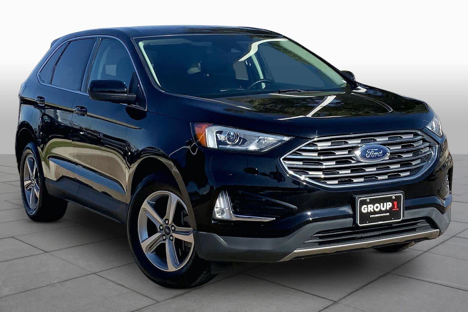 Certified 2022 Ford Edge SEL w/ Convenience Package AWD/4WD image 3