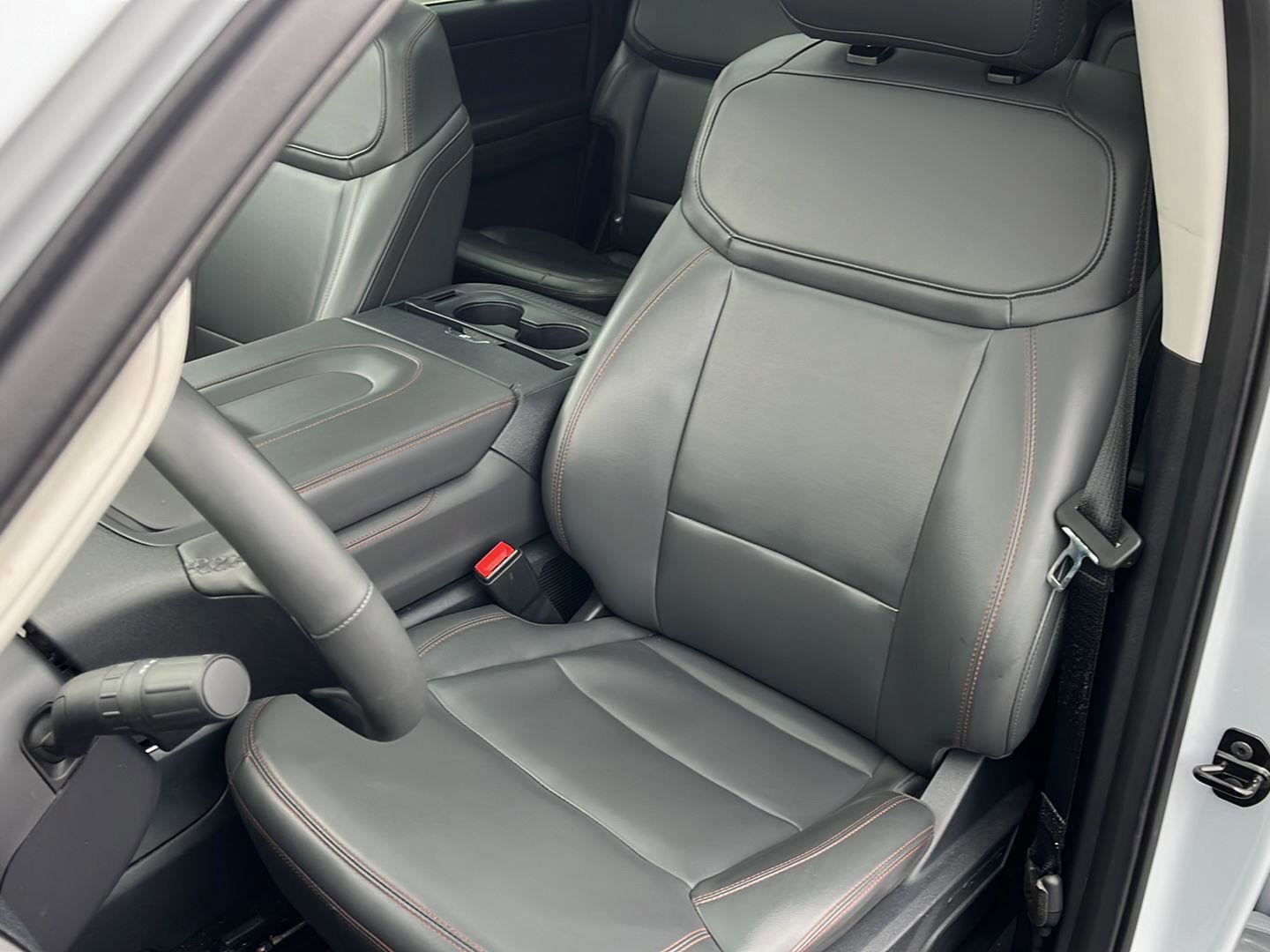 Certified 2025 Ford Expedition Max Active image 12