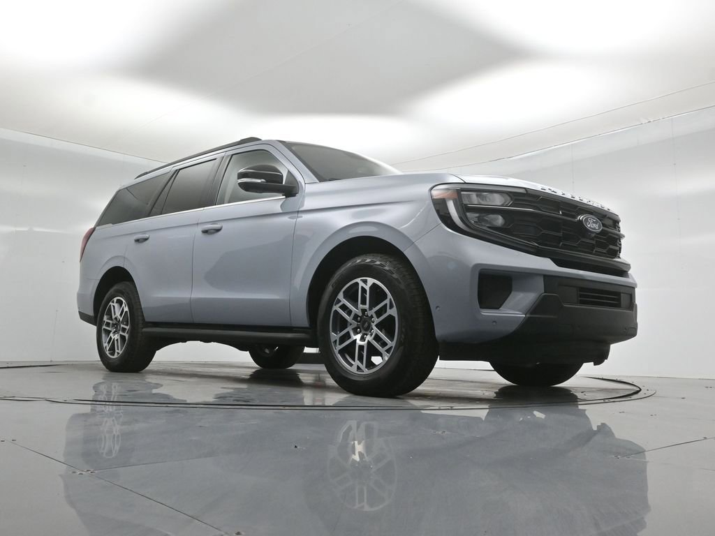 Certified 2025 Ford Expedition Active AWD/4WD image 47