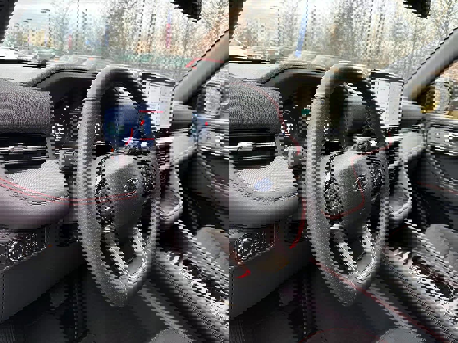 Certified 2025 Ford Explorer ST-Line w/ ST-Line Street Pack image 18