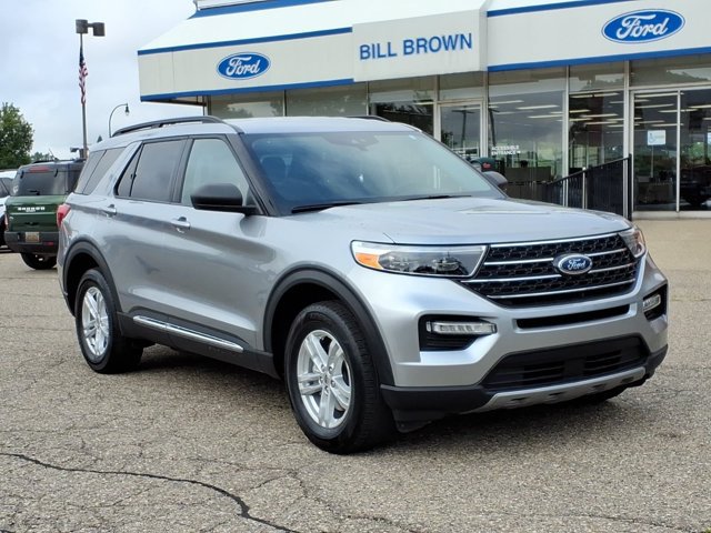 Certified 2024 Ford Explorer XLT w/ Equipment Group 202A
