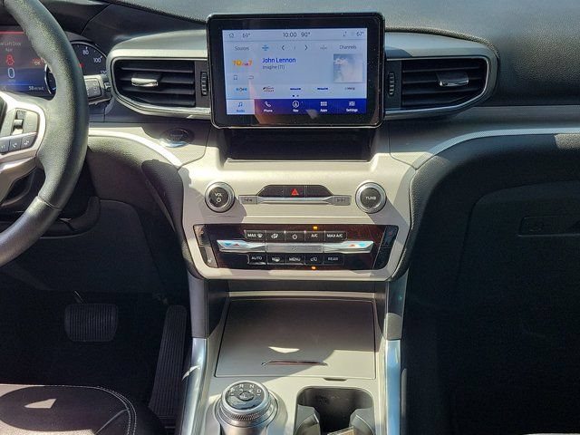 Certified 2023 Ford Explorer XLT w/ Equipment Group 202A RWD image 21