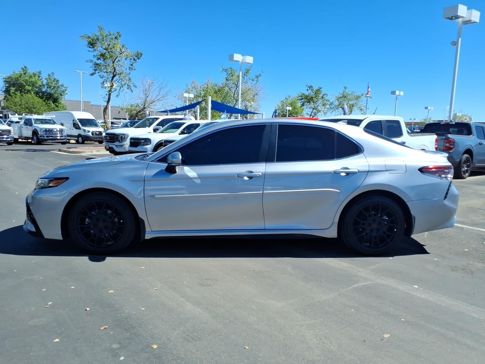 Used 2022 Toyota Camry SE w/ TRD Appearance Package (TMS) FWD image 7