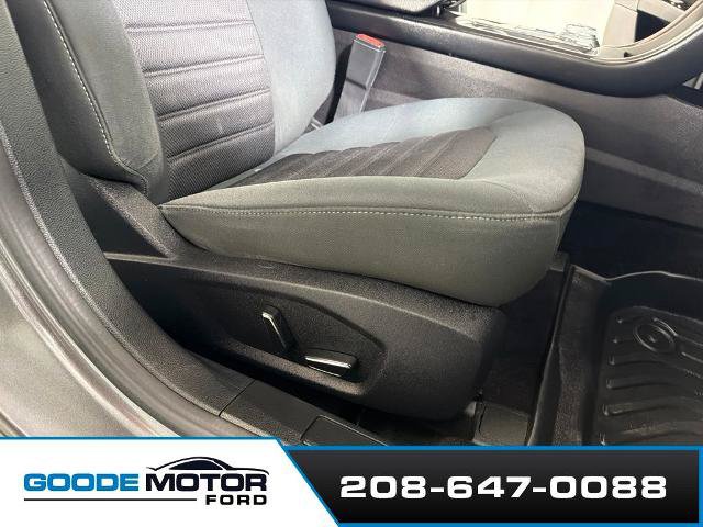 Certified 2017 Ford Fusion SE FWD image 24