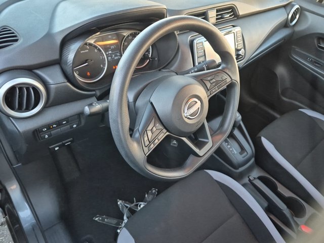 Used 2025 Nissan Versa S w/ Trunk Package FWD image 17