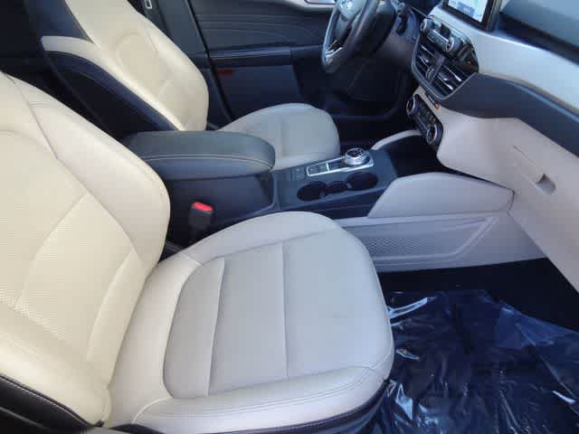 Certified 2022 Ford Escape SEL w/ Technology Package AWD/4WD image 14