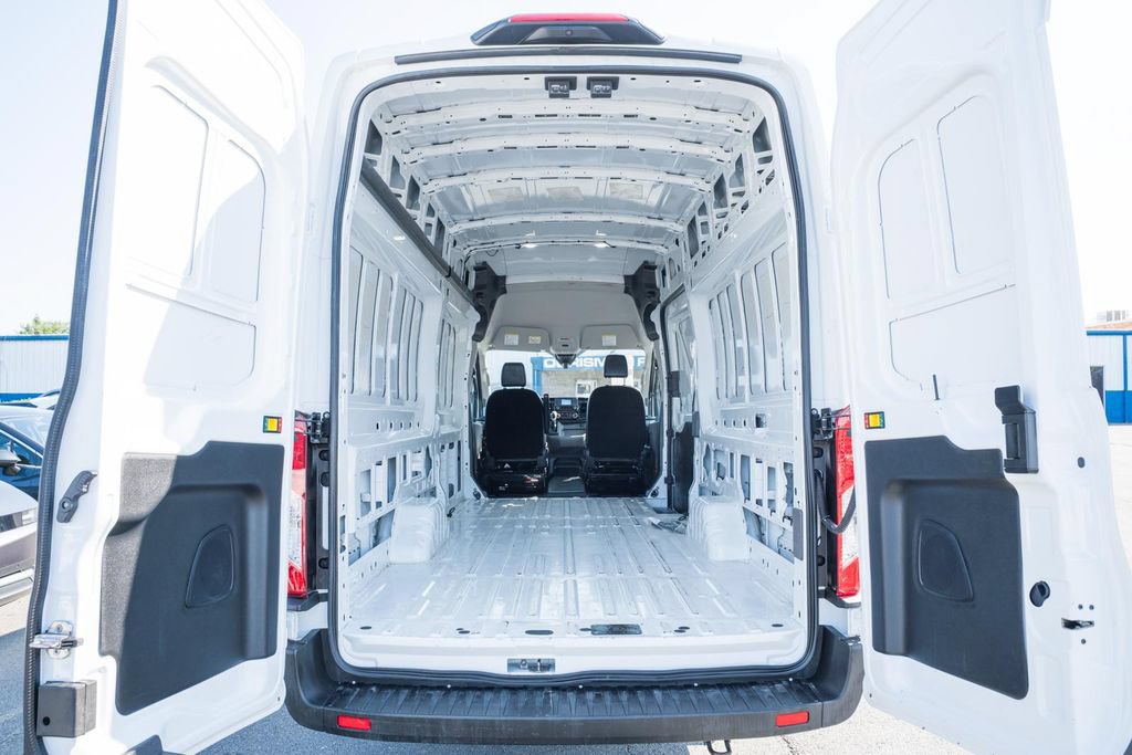Certified 2025 Ford Transit 250 148 High Roof Extended RWD image 8
