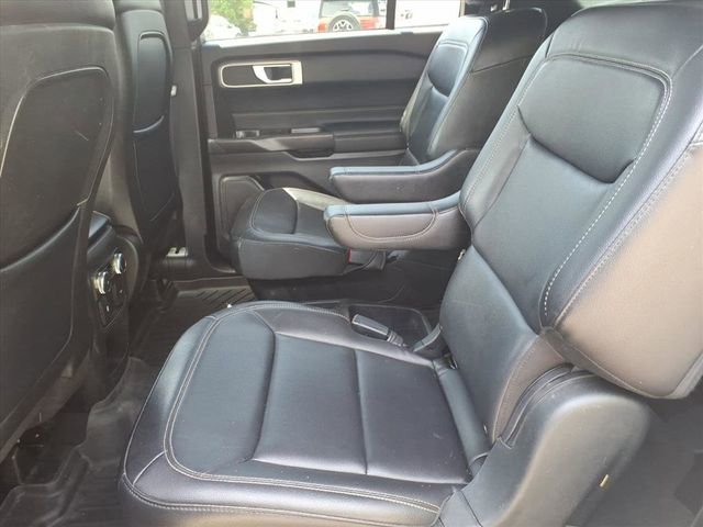 Certified 2020 Ford Explorer XLT w/ Equipment Group 202A AWD/4WD image 15