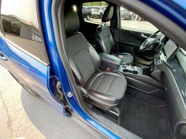 Certified 2023 Ford Escape ST-Line w/ Tech Pack #1 AWD/4WD image 24