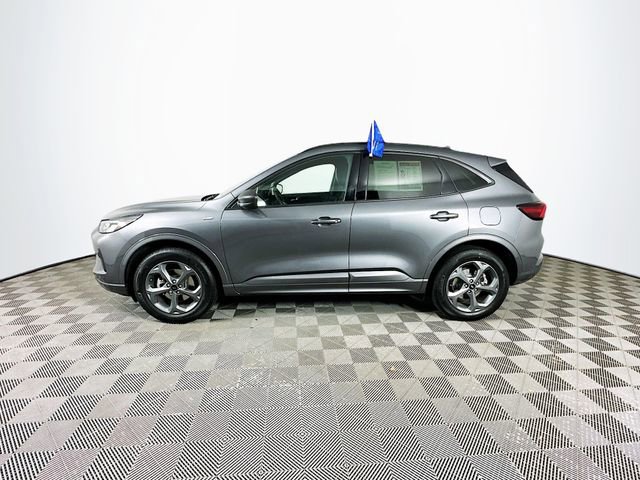 Certified 2024 Ford Escape ST-Line w/ Tech Pack #1 AWD/4WD image 7