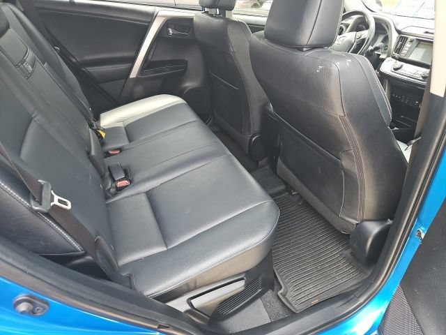 Used 2018 Toyota RAV4 Limited AWD/4WD image 29