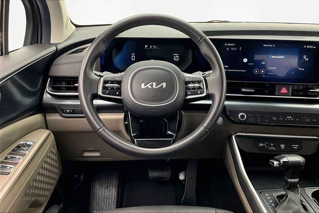 Used 2025 Kia Carnival LXS image 7