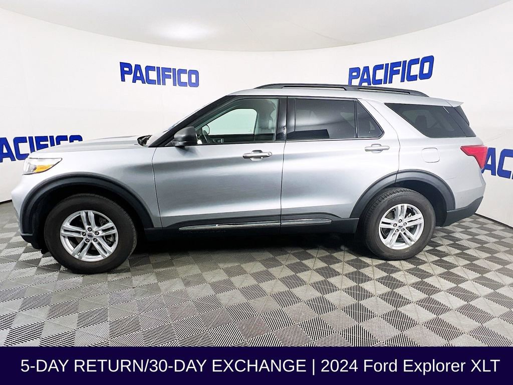 Certified 2024 Ford Explorer XLT AWD/4WD image 5