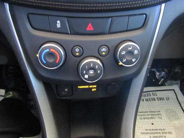 Used 2019 Chevrolet Trax LS FWD image 27