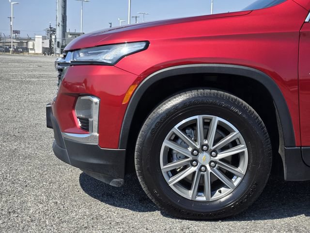 Used 2023 Chevrolet Traverse LT FWD image 9
