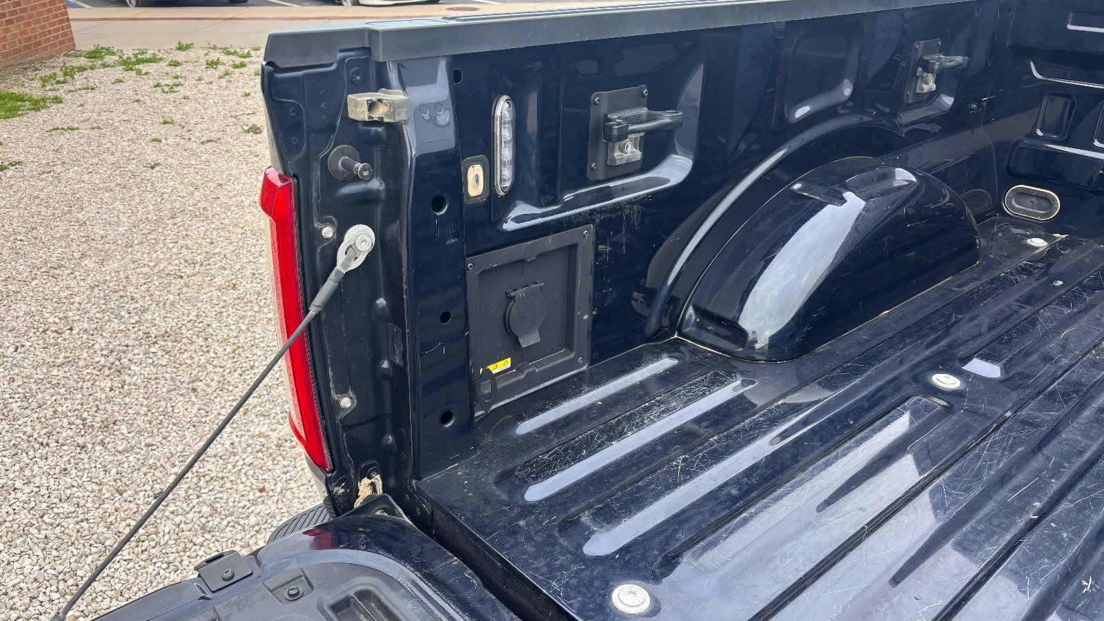 Certified 2022 Ford F150 Lariat w/ Equipment Group 502A High image 11