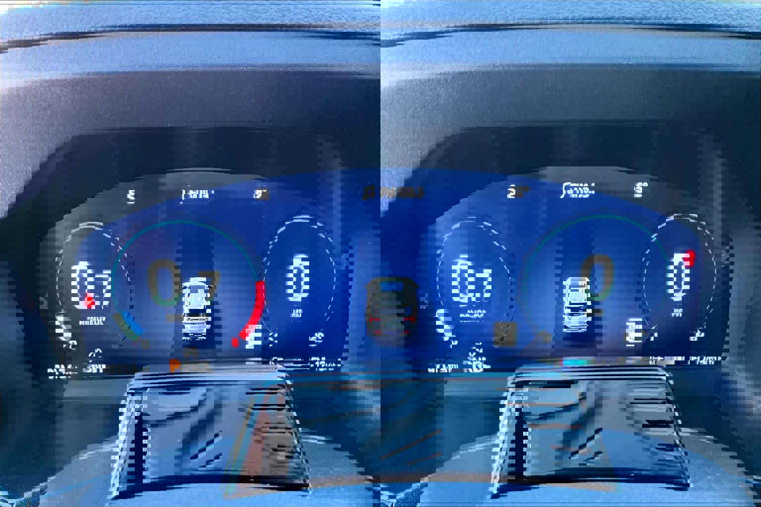 Certified 2025 Ford Explorer ST-Line w/ Premium Package image 31