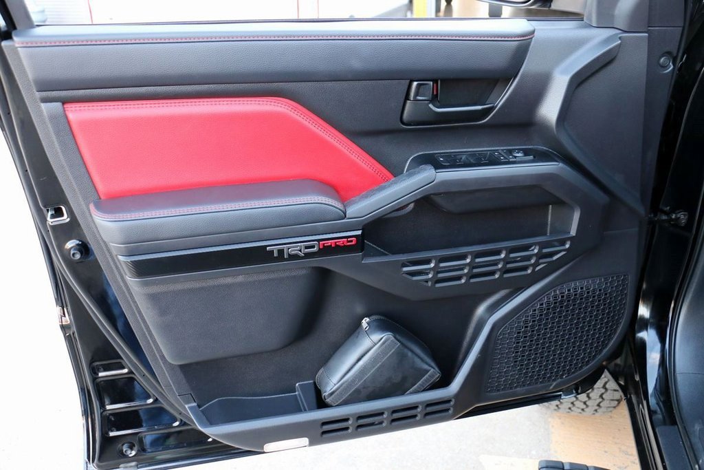 Used 2025 Toyota Tacoma TRD Pro image 17