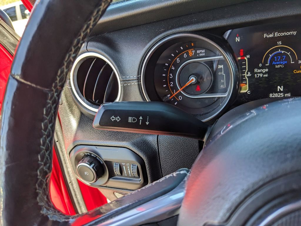 Used 2019 Jeep Wrangler Unlimited Sahara w/ Dual Top Group image 31