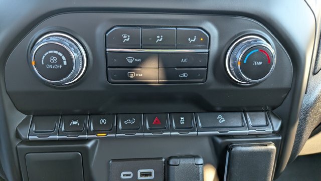 Used 2025 Chevrolet Silverado 1500 Custom Trail Boss w/ Dark Appearance Package AWD/4WD image 33
