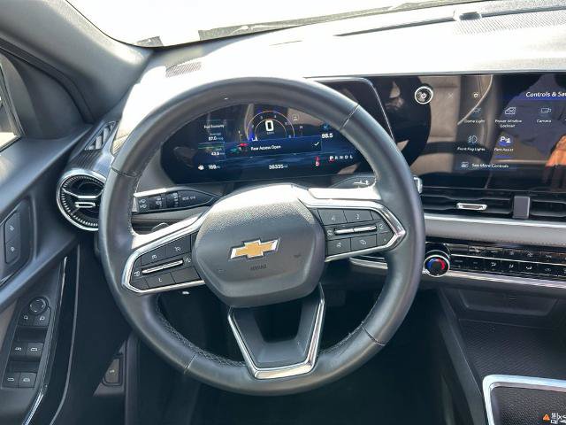 Used 2025 Chevrolet Equinox LT w/ Convenience Package II FWD image 13