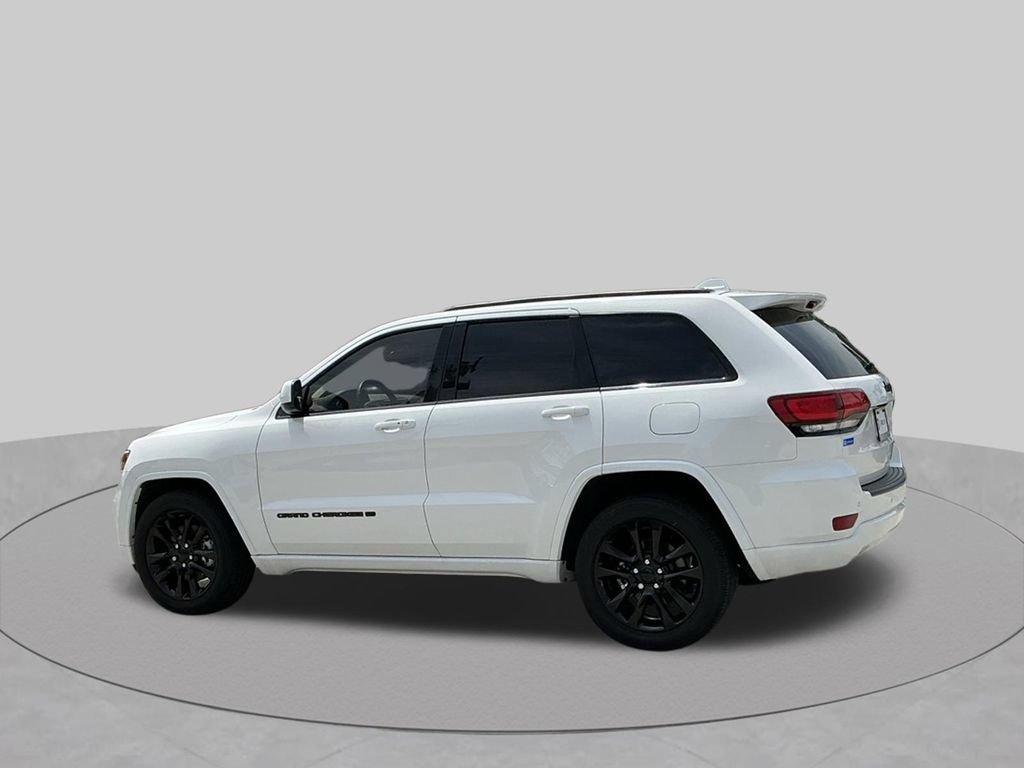 Used 2022 Jeep Grand Cherokee Laredo X RWD image 5