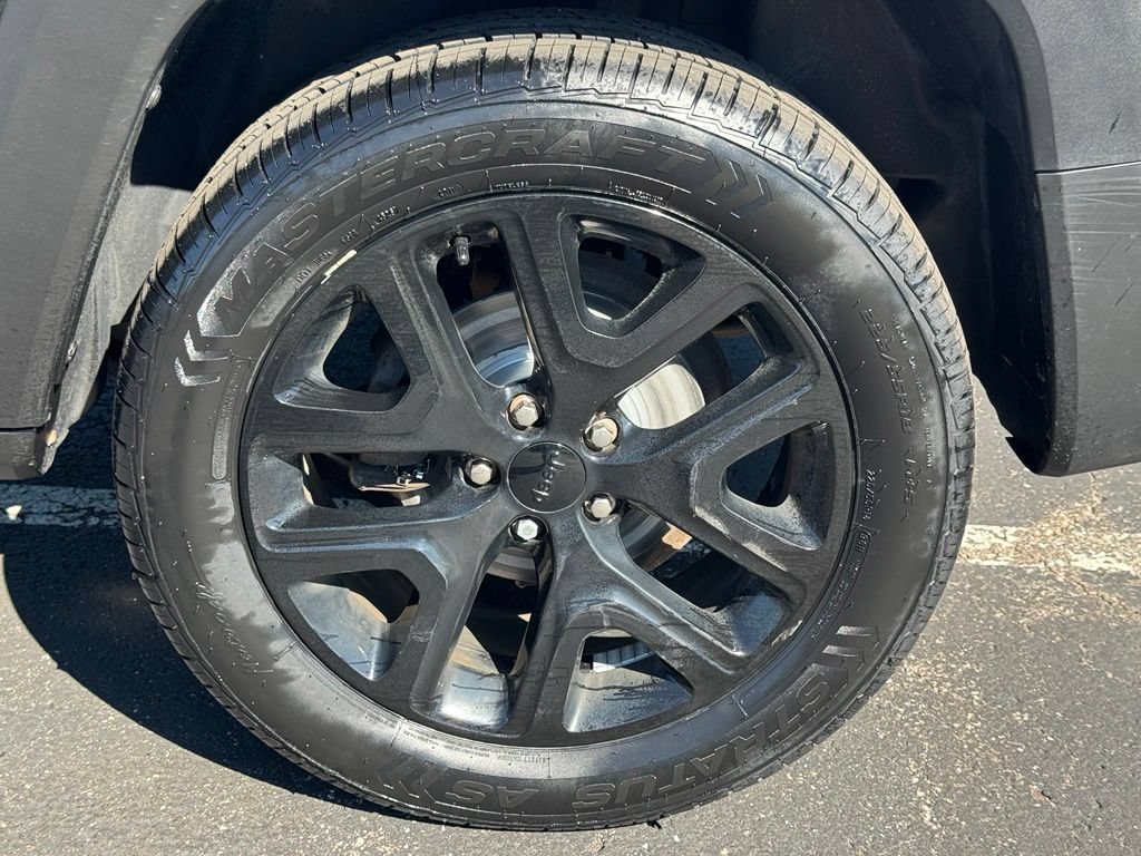 Used 2018 Jeep Renegade Altitude AWD/4WD image 38