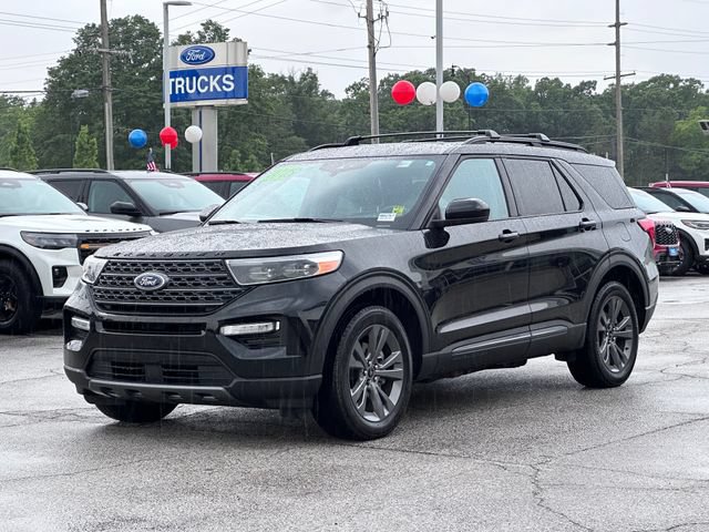 Certified 2023 Ford Explorer XLT w/ Equipment Group 202A AWD/4WD image 3