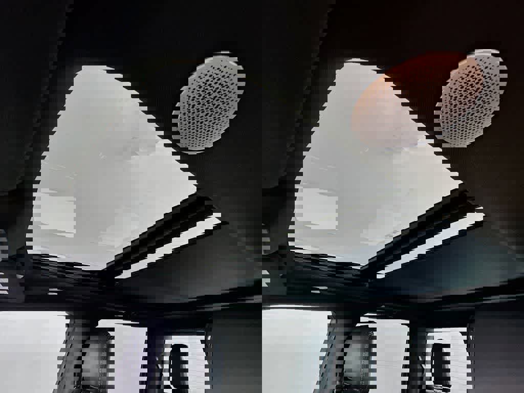 Certified 2024 Ford F250 Platinum w/ Tremor Off-Road Package image 32