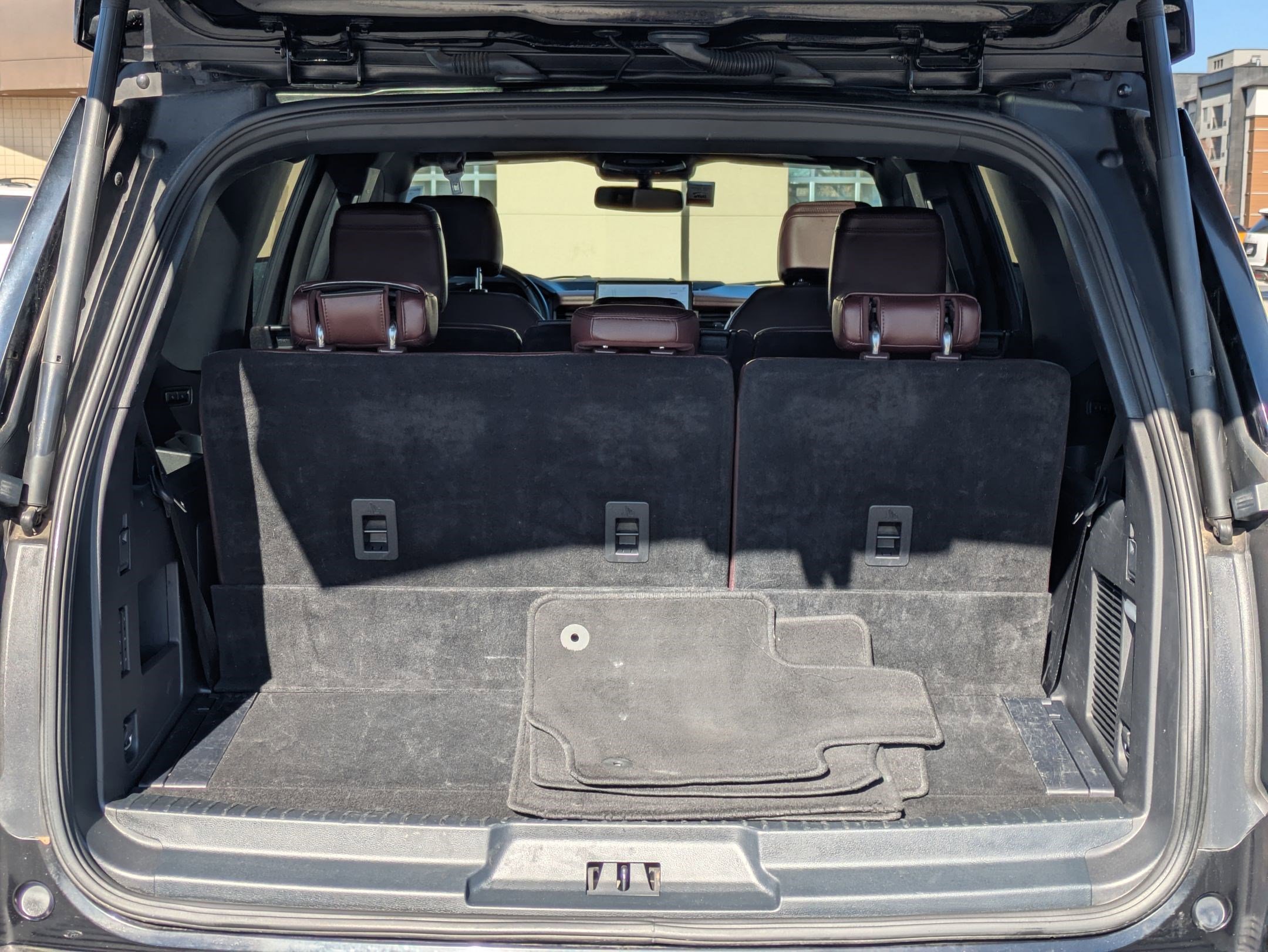 Certified 2024 Ford Expedition Limited image 35